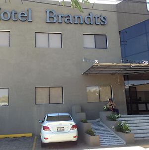 Hotel Brandts Ejecutivo Los Robles photos Exterior