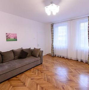 Rent For Comfort Apartments Brasov photos Exterior