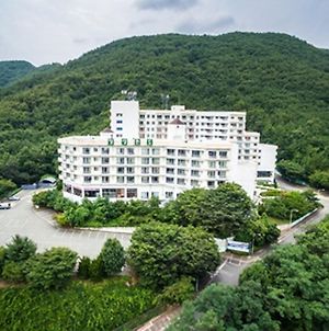 Il Sung Bugok Condominium photos Exterior