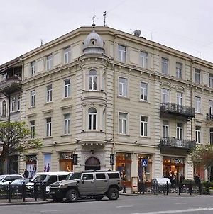 Whole Elite Apartment For Rent 1-5 Person On Ave Rustaveli photos Exterior