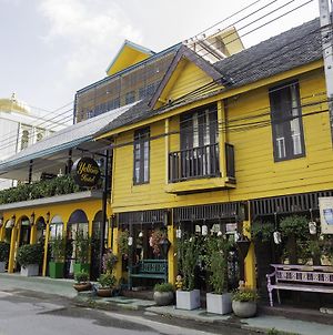Yellow Hotel photos Exterior