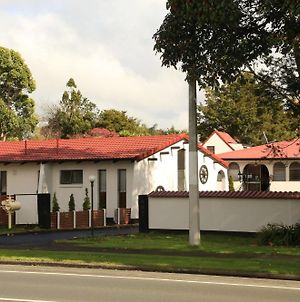 Papakura Motor Lodge And Motel photos Exterior