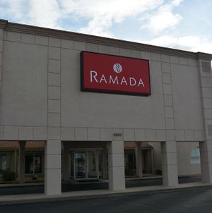 Ramada By Wyndham Wichita Airport photos Exterior