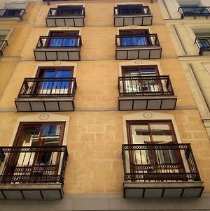 Apartamentos Caballero De Gracia photos Exterior