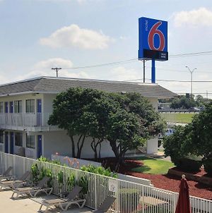 Motel 6-Austin, Tx - North photos Exterior