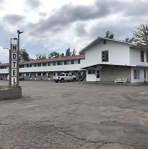 Voyageur Motel photos Exterior