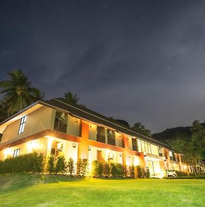 Tonsai Bay Resort photos Exterior