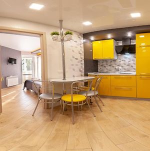 Yellow Loft Luxury Apartments With 2 Bedrooms photos Exterior