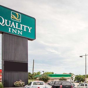 Quality Hotel Ponca City photos Exterior