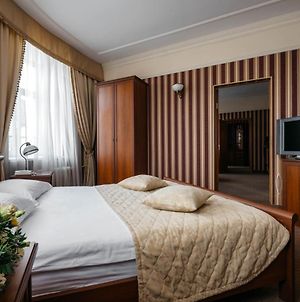 Tsentralny Hotel Ekaterinburg photos Exterior