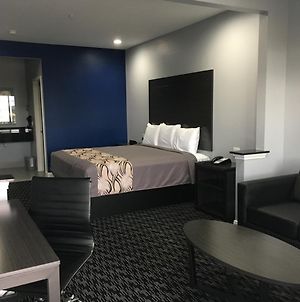 Platinum Inn And Suites photos Exterior