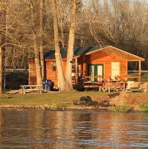 B&R Lakeside Cabins & Rvs Retreat photos Exterior