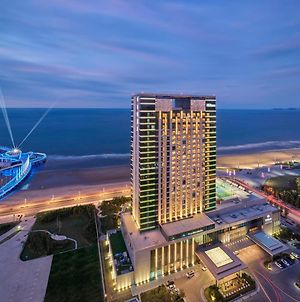 Hilton Yantai Golden Coast photos Exterior