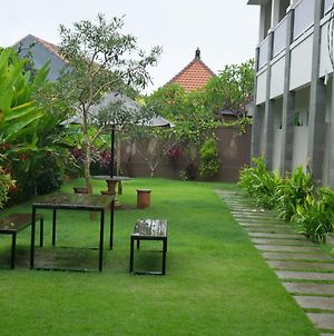 Adi Bali Homestay photos Exterior
