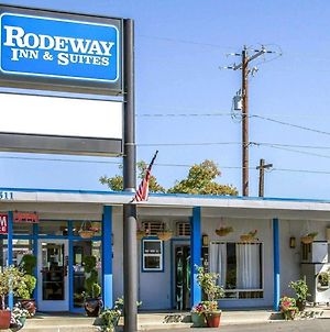 Rodeway Inn & Suites Roseburg photos Exterior
