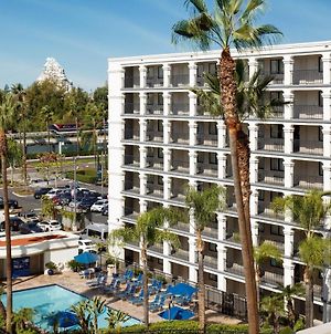 Fairfield Inn By Marriott Anaheim Resort photos Exterior
