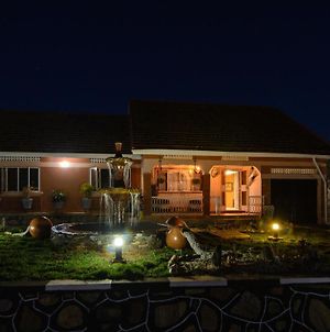 Lake Victoria Country Home photos Exterior
