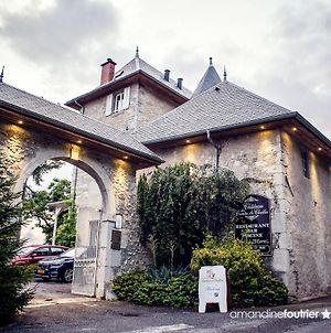 Chateau Des Comtes De Challes photos Exterior