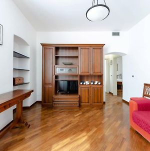 Altido Apartment For 4 Near The Port Of Genoa photos Exterior