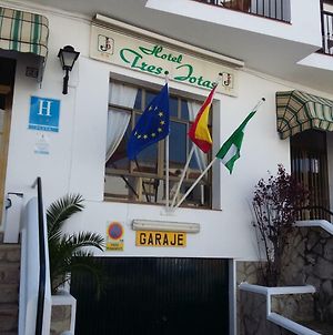 Hotel Tres Jotas Conil photos Exterior