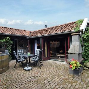 Cozy Holiday Home In Musselkanaal With Hot Tub photos Exterior