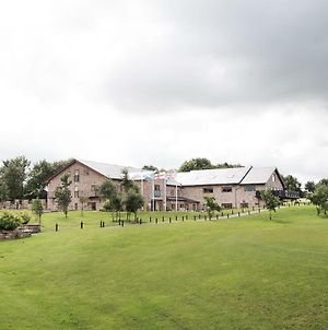 Oak Royal Hotel, Golf And Country Club photos Exterior