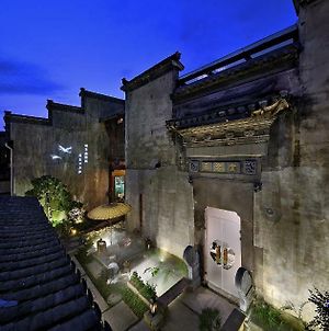 Floral Lux Hotel - Meet Manor Eight Mount Huangshan photos Exterior