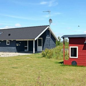 Five-Bedroom Holiday Home In Rodby 1 photos Exterior