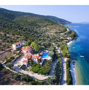 Alonissos Beach Villa 5 Steps Away From The Sea photos Exterior