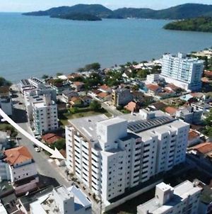 Apartamento 3 Dorm A 100 Metros Da Praia De Pereque Em Porto Belo photos Exterior