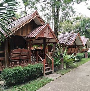 Phetsangsom Resort photos Exterior
