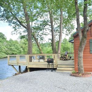 New Tiny House Riverfront Adventure In The Heart Of The Great Smoky Mountains! Sleeps 8- W&D- Free Wifi And Firewood For The Firepit! Great Fishing Right Off The Deck! Many Hiking Trails, Watersports, Etc Nearby- 10 Minutes To Harrahs Cherokee Casino photos Exterior