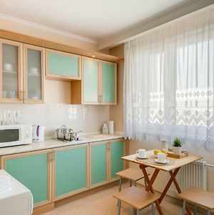 #41 Orekhovo Apartments With 3 Bedrooms Near Tsaritsyno Park photos Exterior