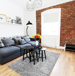 Stylish Flat In 1860'S Listed Building For 5 photos Exterior