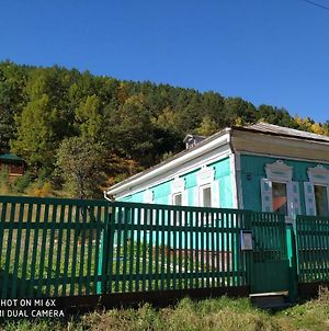Baykal'Skiy Domik Guest House photos Exterior