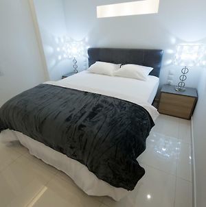 White Lux Apartment For 2 Vipgreece photos Exterior