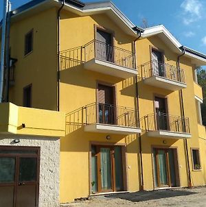 Villa Center Appartamenti Nel Verde In Citta photos Exterior