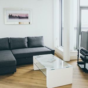 Serviced Apartment In Liverpool City Centre - Free Parking - Balcony - By Happy Days photos Exterior