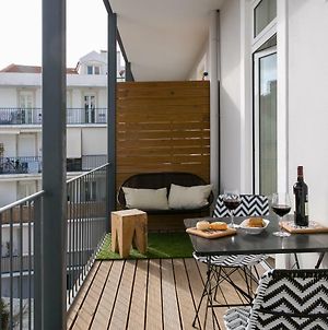 Altido Elegant City Deluxe Apartment & Altido Luxurious 3-Bedroom Apt With Terrace In Intendente photos Exterior