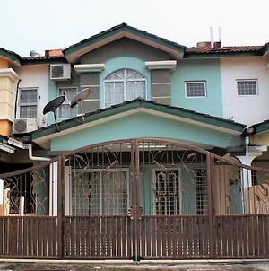 Bandar Baru Bangi Townhouse photos Exterior