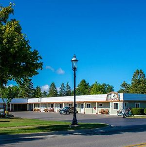 Vindel Motel - Mackinaw City photos Exterior