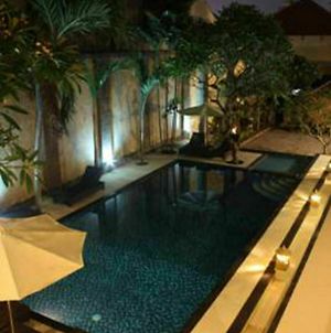 Radha Bali Hotel photos Exterior