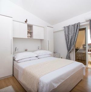 Apartment & Rooms Meri Tucepi photos Exterior