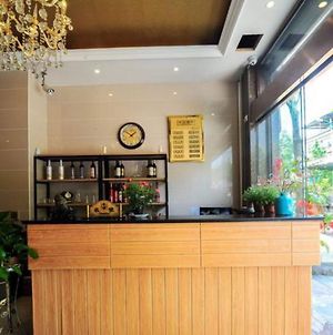 Yan Yu Qing Cheng Inn photos Exterior