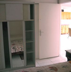 Apartment With 2 Rooms In Bois De Nefles Saint-Paul, With Wonderful Se photos Exterior