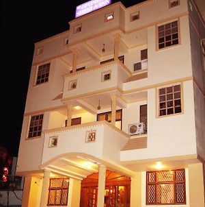 Hotel Sheela photos Exterior