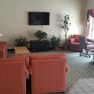Syracuse Inn & Suites photos Exterior