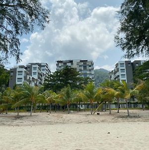 By The Sea @ Luxury Suites, Batu Ferringhi photos Exterior