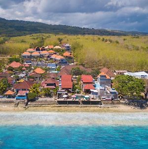 Ayu Laba Beach Villa And Resto photos Exterior
