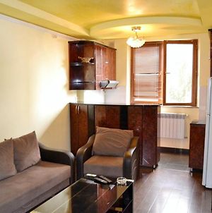 Home Elite Yerevan - Apartment In The City Centre photos Exterior